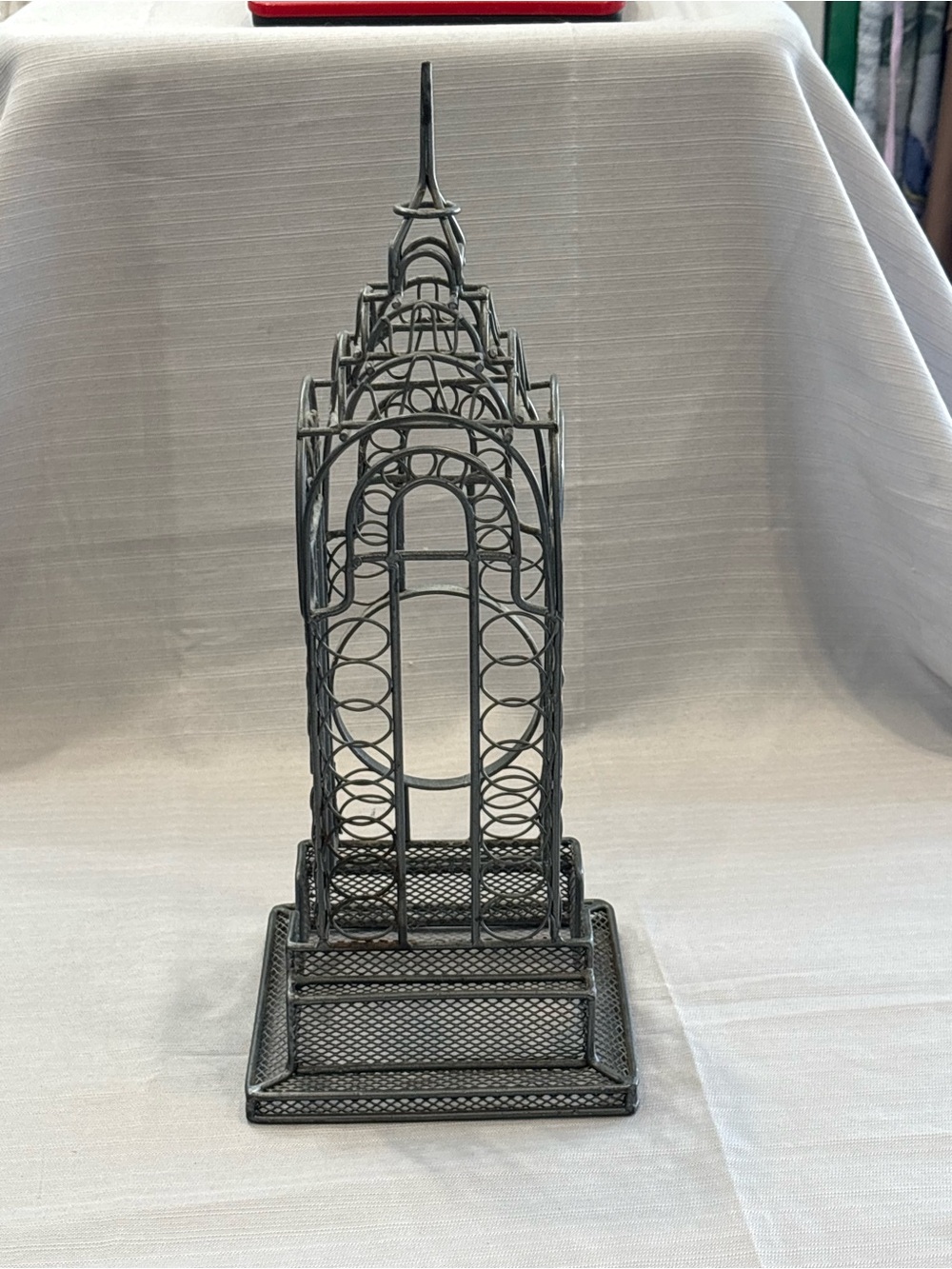 Black Metal Wire Decorative Sculpture Tower for Home Décor